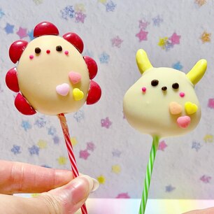 まるでロリポップ!?サンサンくもりんのケーキポップ